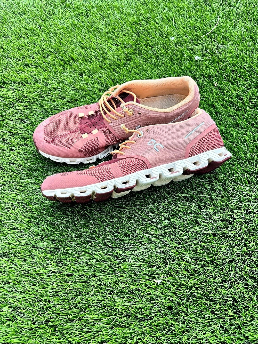 On Cloud Running Shoes in Pink